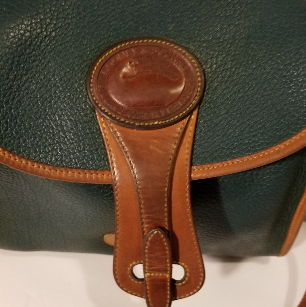 Vintage Dooney and Bourke crossbody